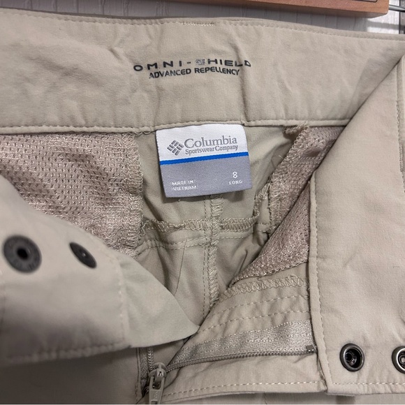 Columbia Women's Convertible Trail Stretch Pants, Size 8 Long (#920) - Picture 4 of 15